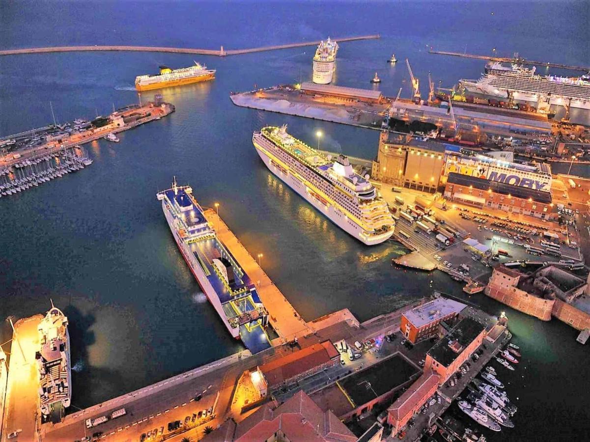 Casa Il Girasole Apartment Livorno Luaran gambar