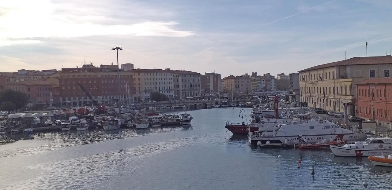 Casa Il Girasole Apartment Livorno Luaran gambar